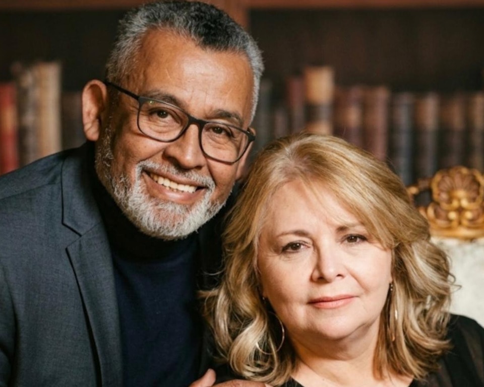 Pastores Ely y Paula Vercosa